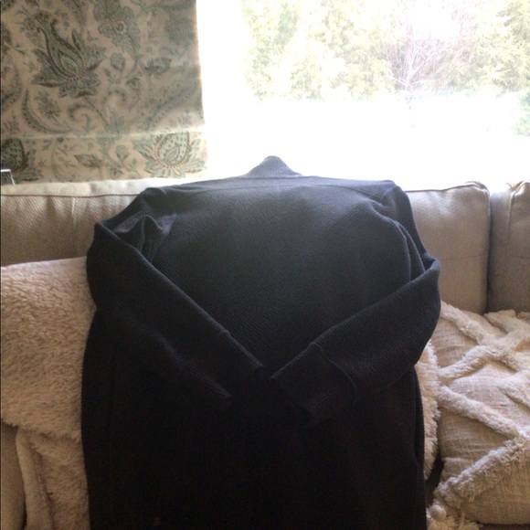 Beautiful lululemon jacket. - Picture 5 of 6